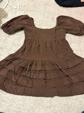 Woman’s Brown Tiered Puff-Sleeve Dress